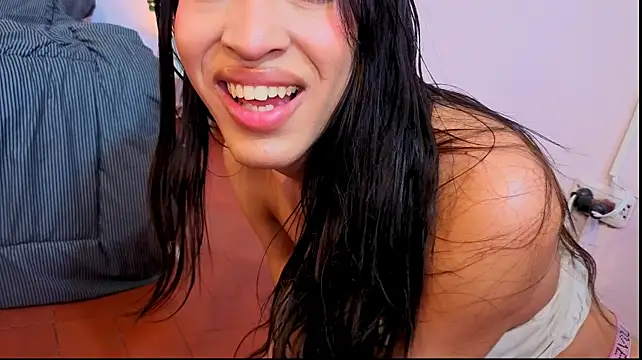 clara_evanss' Live XXX Chat