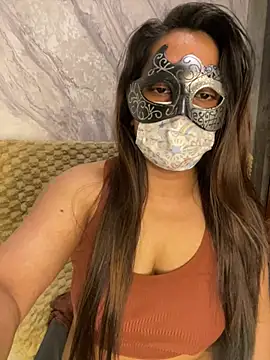 LioraWance Chat XXX live