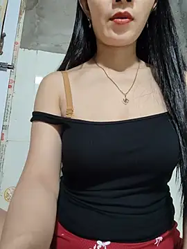 Czat XXX na żywo – Vyvvyy96