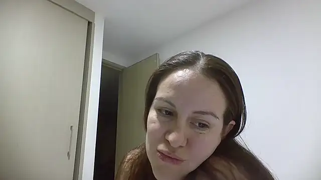 แชท XXX สดของ AURORA_FRANKLIN