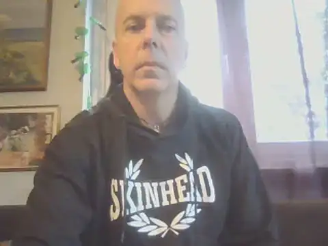 SHARPSkinhead's Live XXX Chat