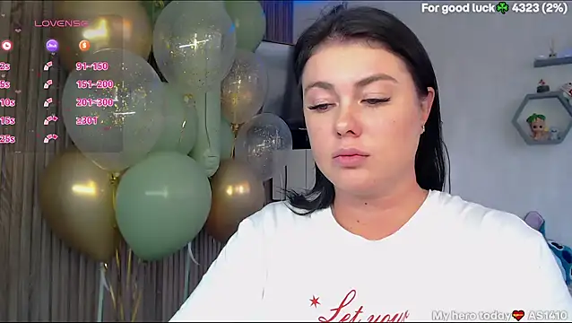 SuchCute Chat XXX in diretta