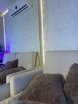 Chat +18 de CristalCollins_ ao vivo