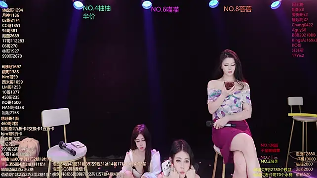 RV-525-'s Live XXX Chat