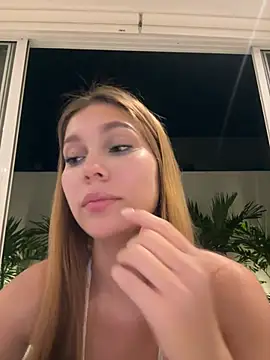 Nikii__ – Live XXX-chat