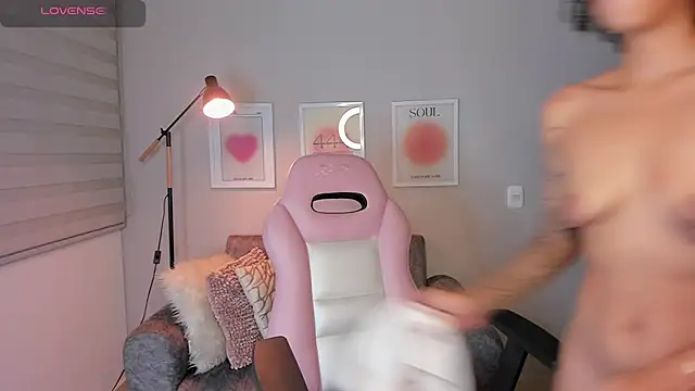 ashley_23_'s Live XXX Chat