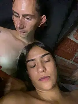 Chat +18 de COUPLE_EXXCLUSIVE ao vivo