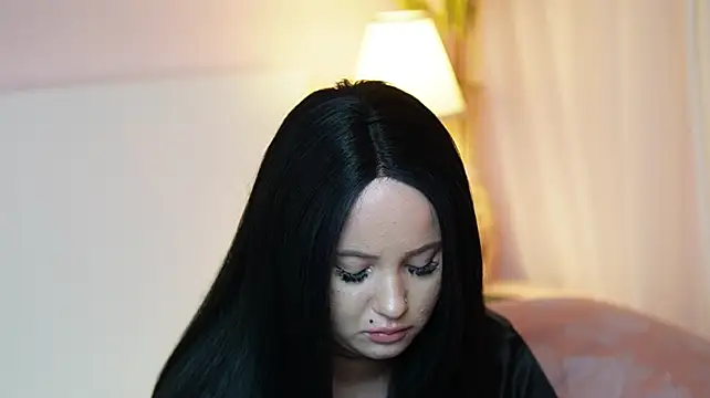Онлайн чат XXX AdelineMoon