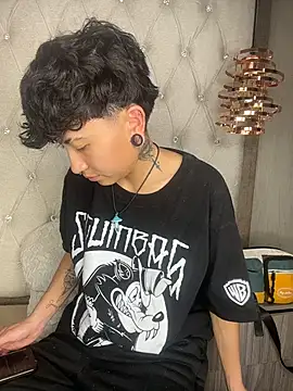 ian_mathias_ Chat XXX live