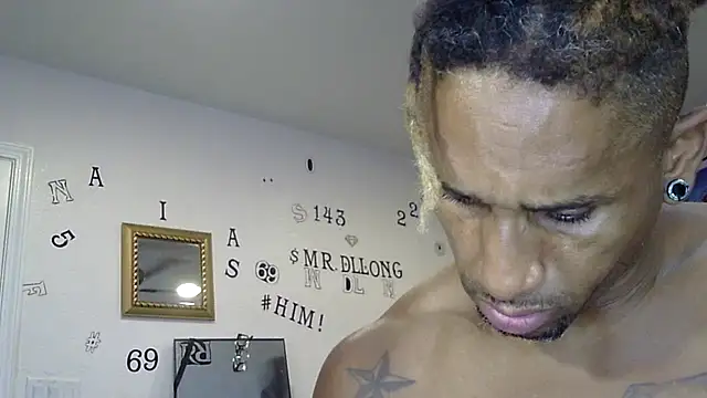 TheRealMrDLlong's Live XXX Chat