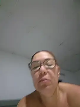 AnnaJaimes XXX чат на живо