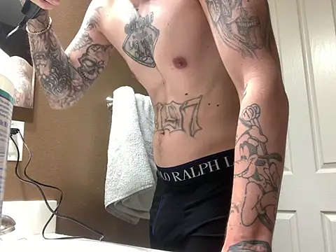 XXX chat uživo modela BWCJUICYJOSH