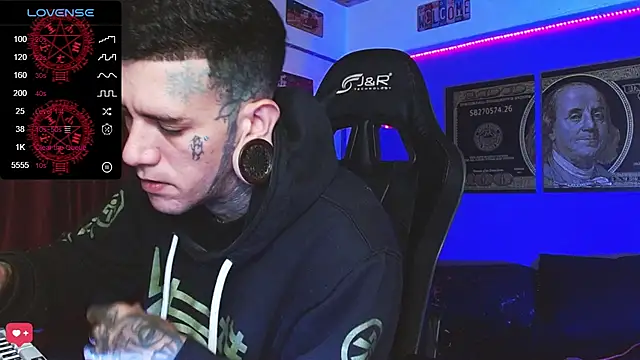 Czat XXX na żywo – jhonny__ackerman