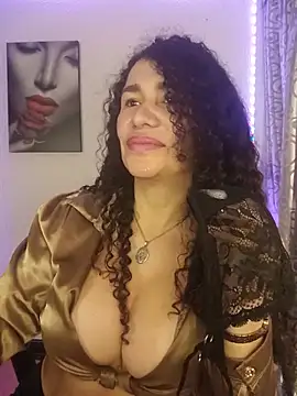 Lina_444 Chat XXX in diretta