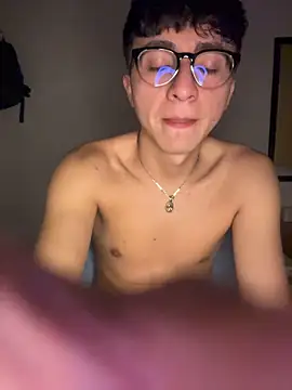 CamiRojas_boyのライブXXXチャット