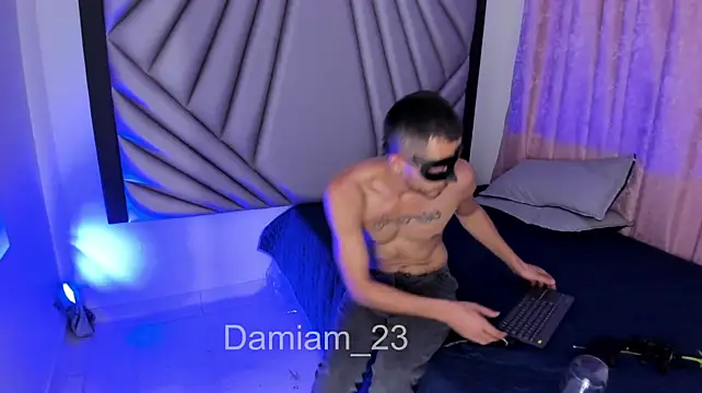 Damiam_23 Adlı Modelin Canlı XXX Sohbeti