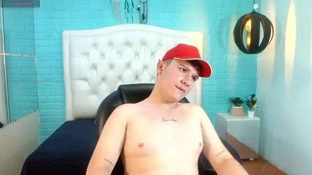 Živý XXX chat damian_miller7
