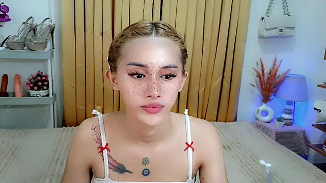 Chatroom XXX en direct de Cutie_sexdOll69