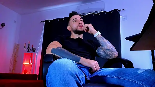 XXX chat uživo modela MightyAaron66