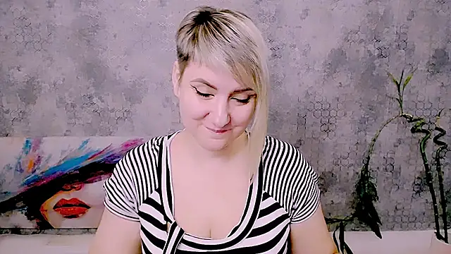 Онлайн чат XXX Djullia