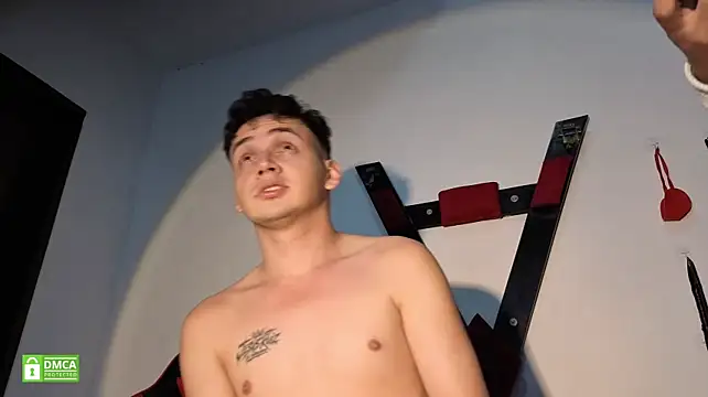 Chat XXX ao vivo de GoldenBoyDuo