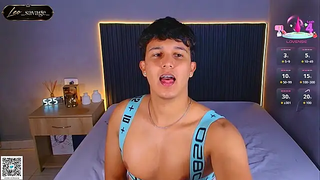 XXX chat uživo modela Leo_Savage_
