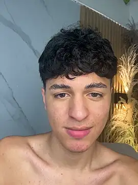 IM_EROSS' Live XXX Chat