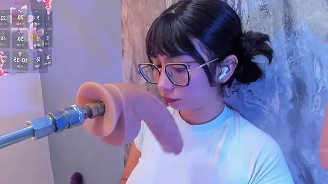 Chatroom XXX en direct de linda_sofi__