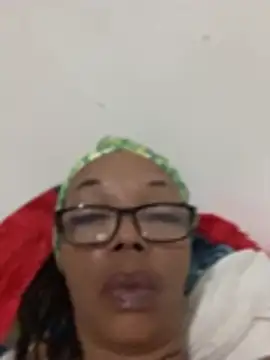 Czat XXX na żywo – Ladyzee25