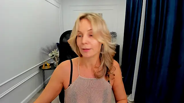 Онлайн чат XXX Sinty_Devis