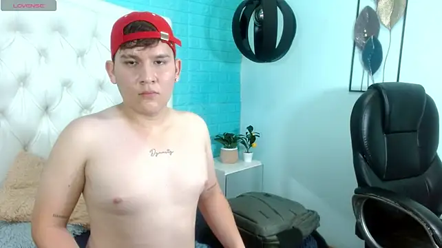 Živý XXX chat damian_miller7