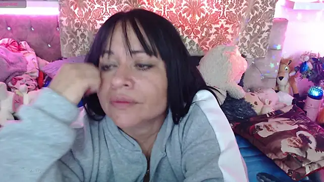 martina_bk Adlı Modelin Canlı XXX Sohbeti