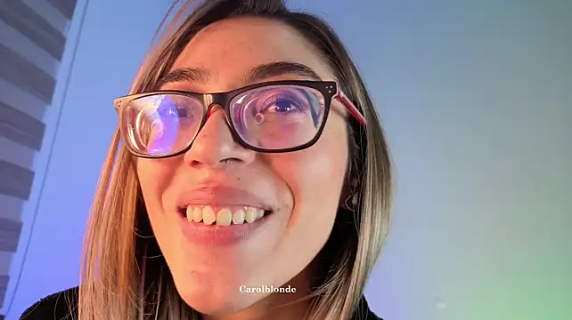 Živý XXX chat Carolblonde
