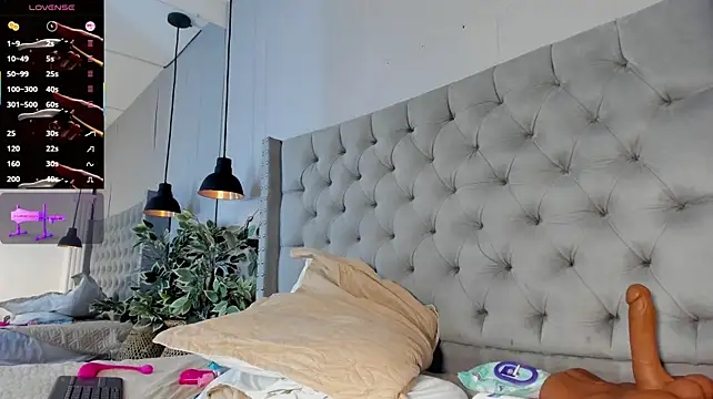 angeline_blake_ XXX чат на живо