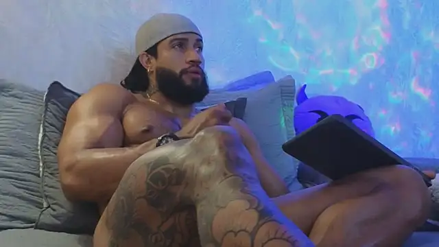 Osher_Cox's Live XXX Chat