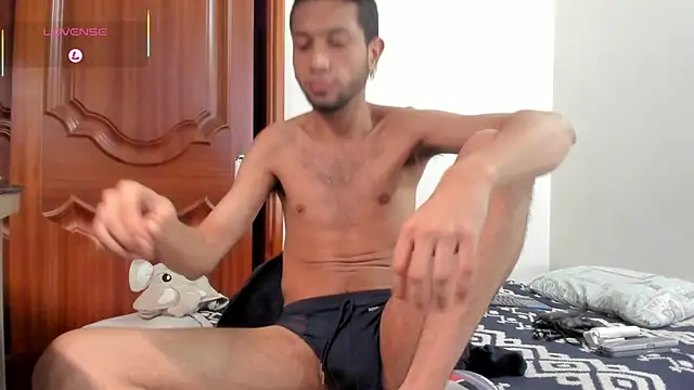 Aron_Baylor Live XXX-Chat