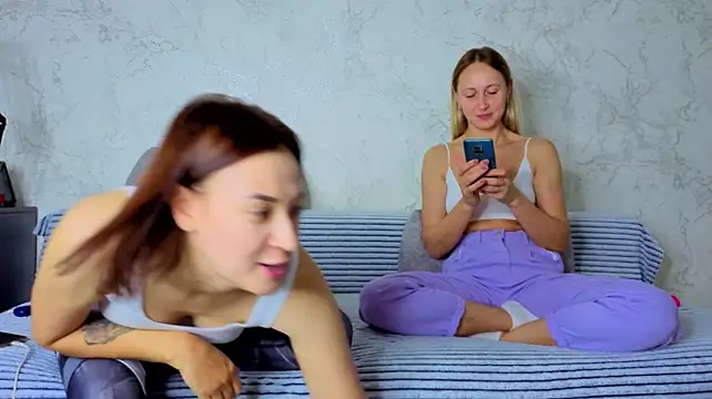 XXX chat uživo modela Helen198705