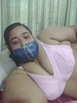 Czat XXX na żywo – momo_loves