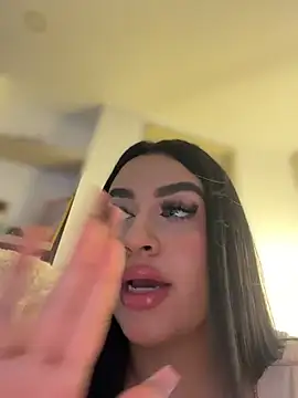 LindseyMosn Live XXX chat