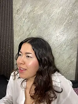 llyvela_ Chat XXX in diretta