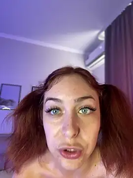 LynaFrost live XXX chat