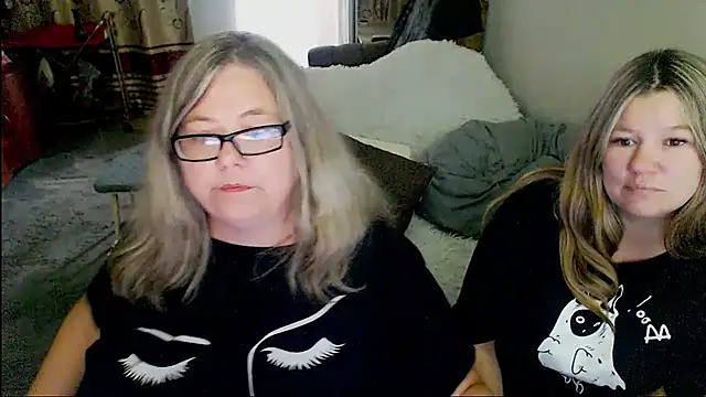 XXX chat uživo modela sex2