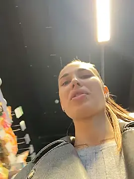 Czat XXX na żywo – Charming_Ritta