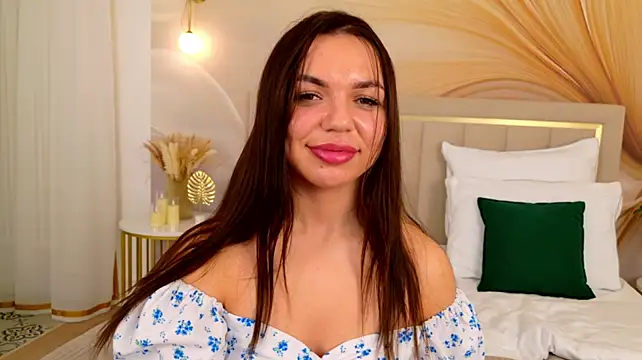 CamillaLarson Adlı Modelin Canlı XXX Sohbeti