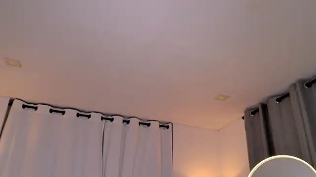 Saskia_litt Live XXX-chat