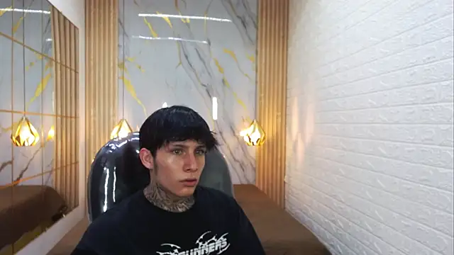 Chat XXX en directo de Cry_thereal