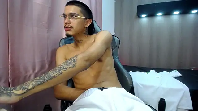 Chat XXX ao vivo de Tayson_Hot