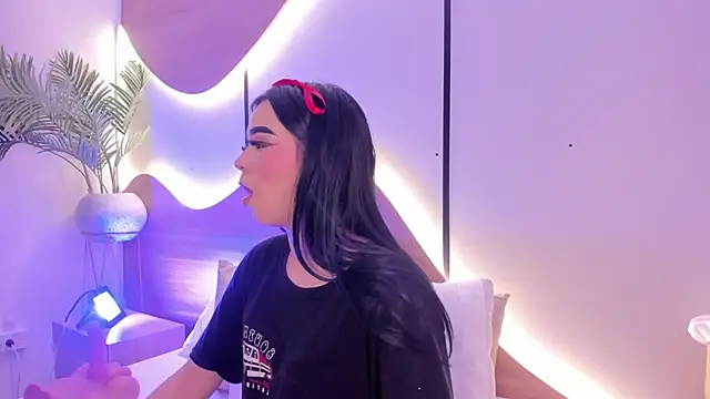 Czat XXX na żywo – ariadna_boneville