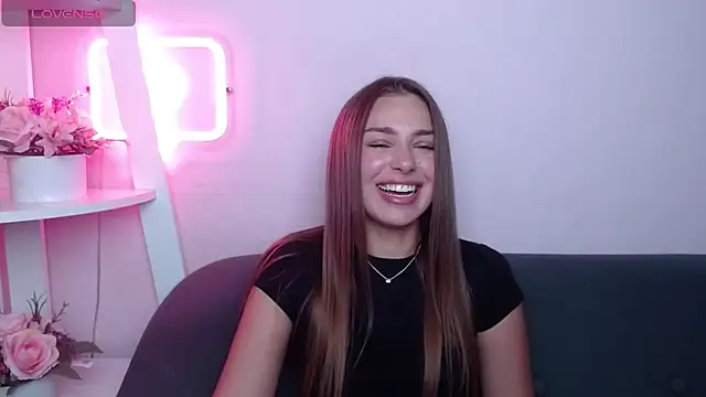 Chatroom XXX en direct de MilanaAngelAs