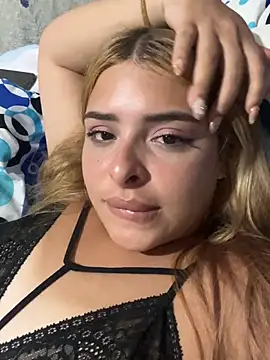 Nahomy_cm's Live XXX Chat